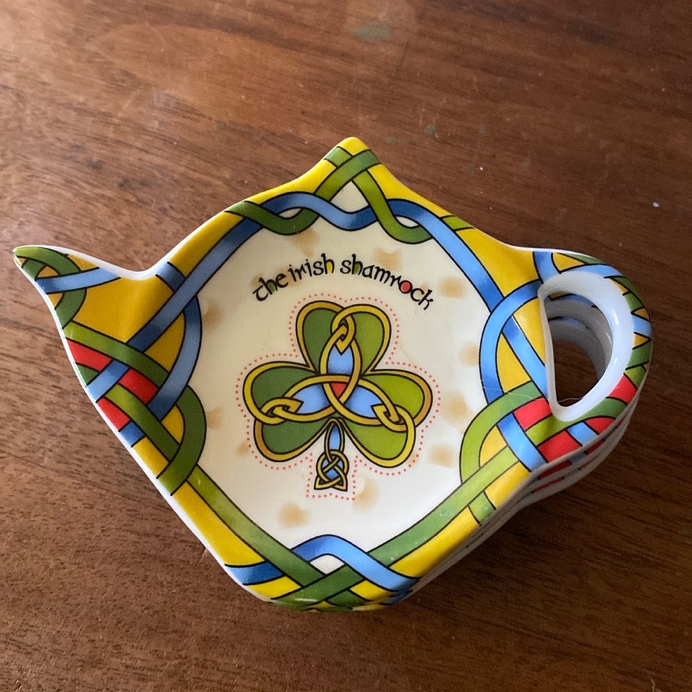 Irish Weave *The Irish Shamrock* tea bag plate